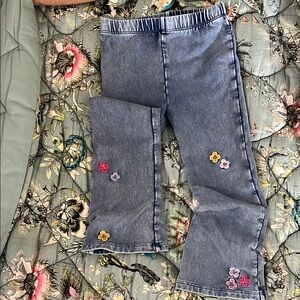 Tucker + Tate blue denim stretch bell bottom with flower detail size 4T